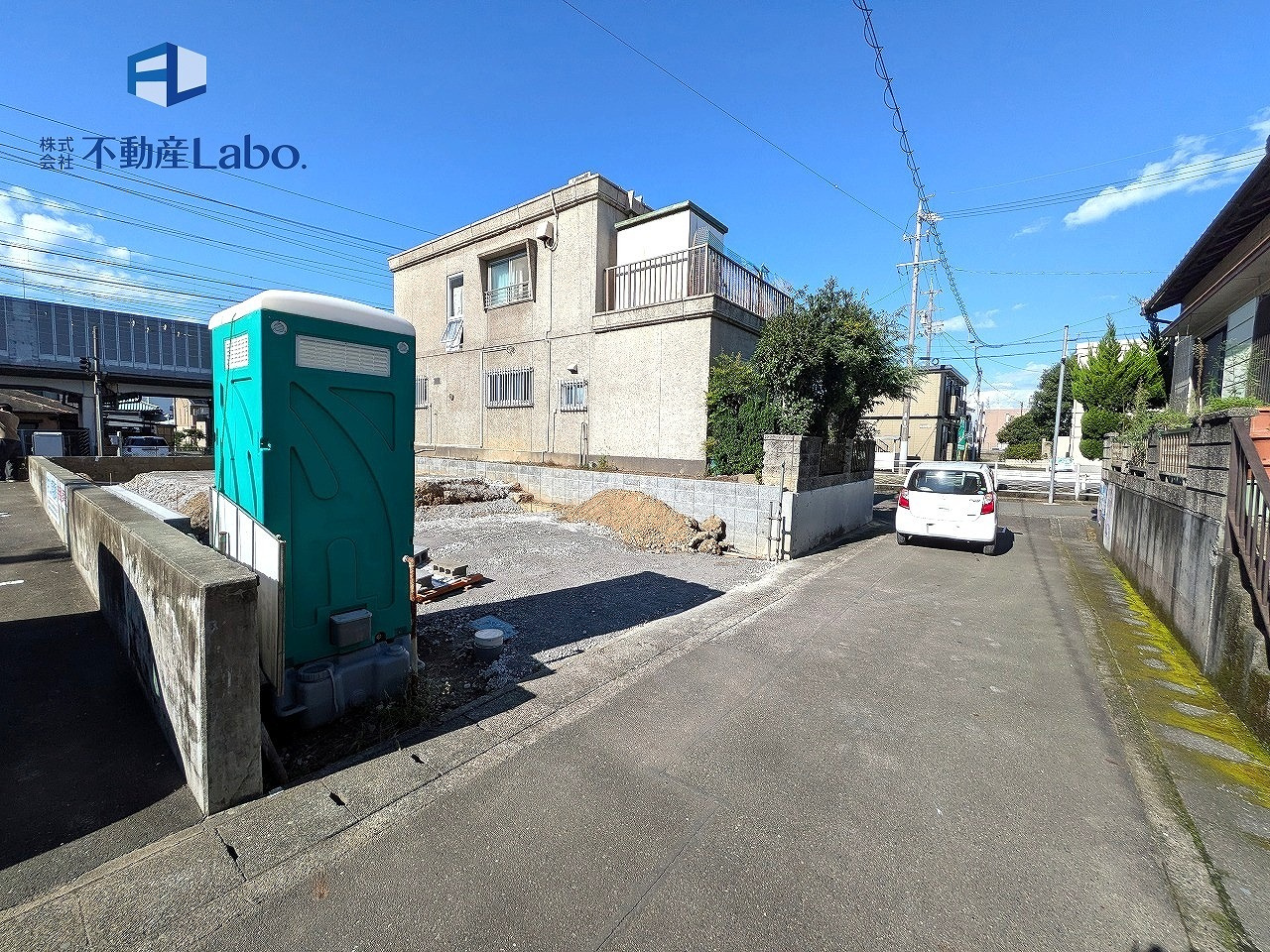 清水区草薙一丁目4期　全1棟の前面道路含む現地写真