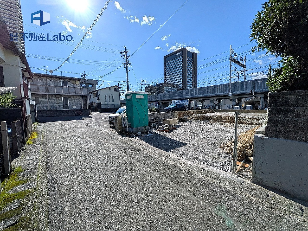 清水区草薙一丁目4期　全1棟の前面道路含む現地写真
