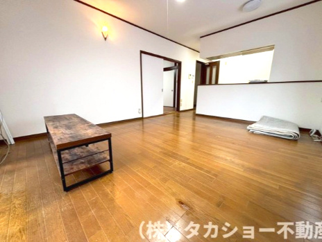 市原市久々津　中古戸建の居間・リビング