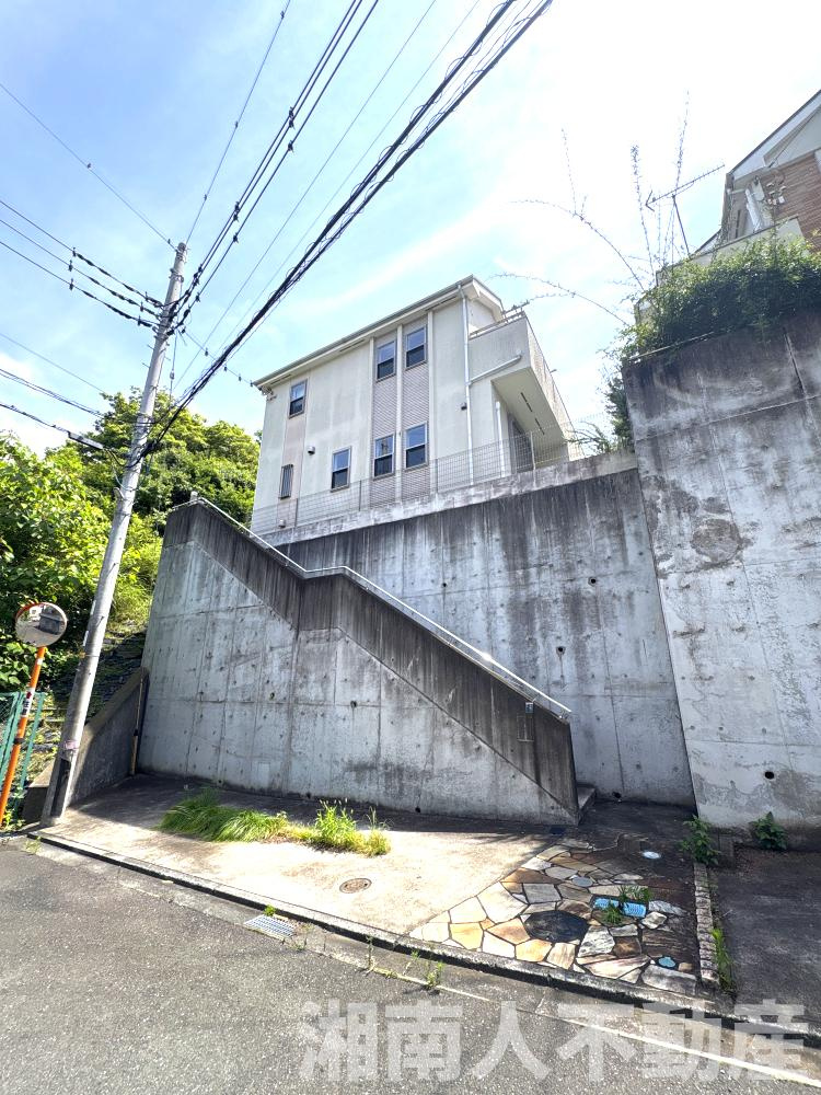 平塚市万田2丁目　中古戸建　の外観|落ち着いた雰囲気の外観です