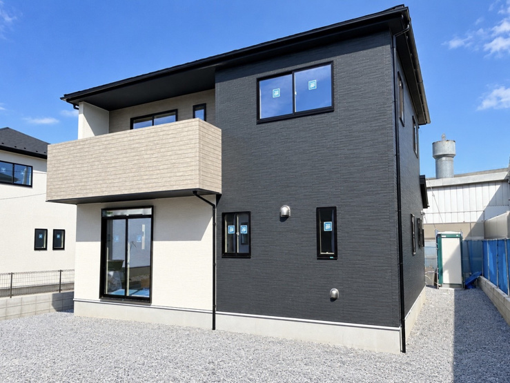 2号棟　現地写真です！（2026/10/17）11月完成に向けて着々と建築中です！いつでも見学可能です！お問い合わせお待ちしております♪