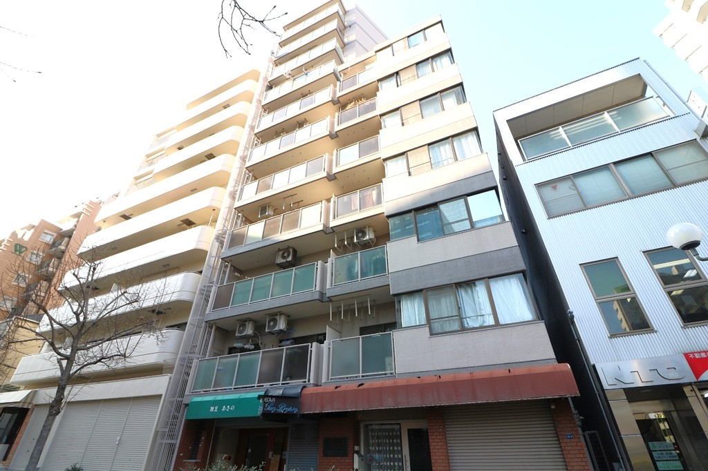 ライオンズマンション中山手の外観