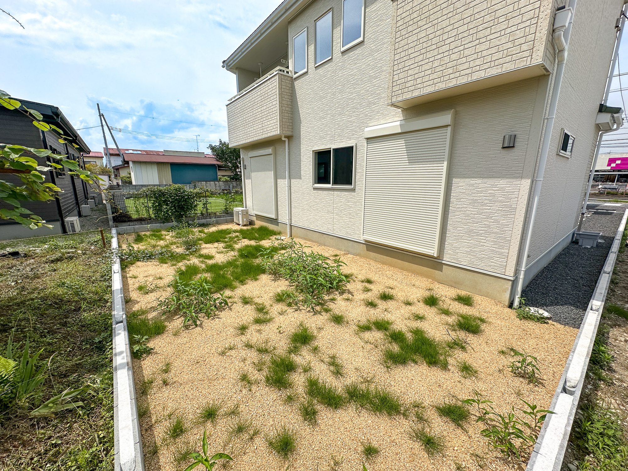 那須塩原市並木町の新築一戸建の庭|お庭での家庭菜園・ガーデニングを通じて、お子様と一緒に育てていくと、思い出も増えていきそうですね♪