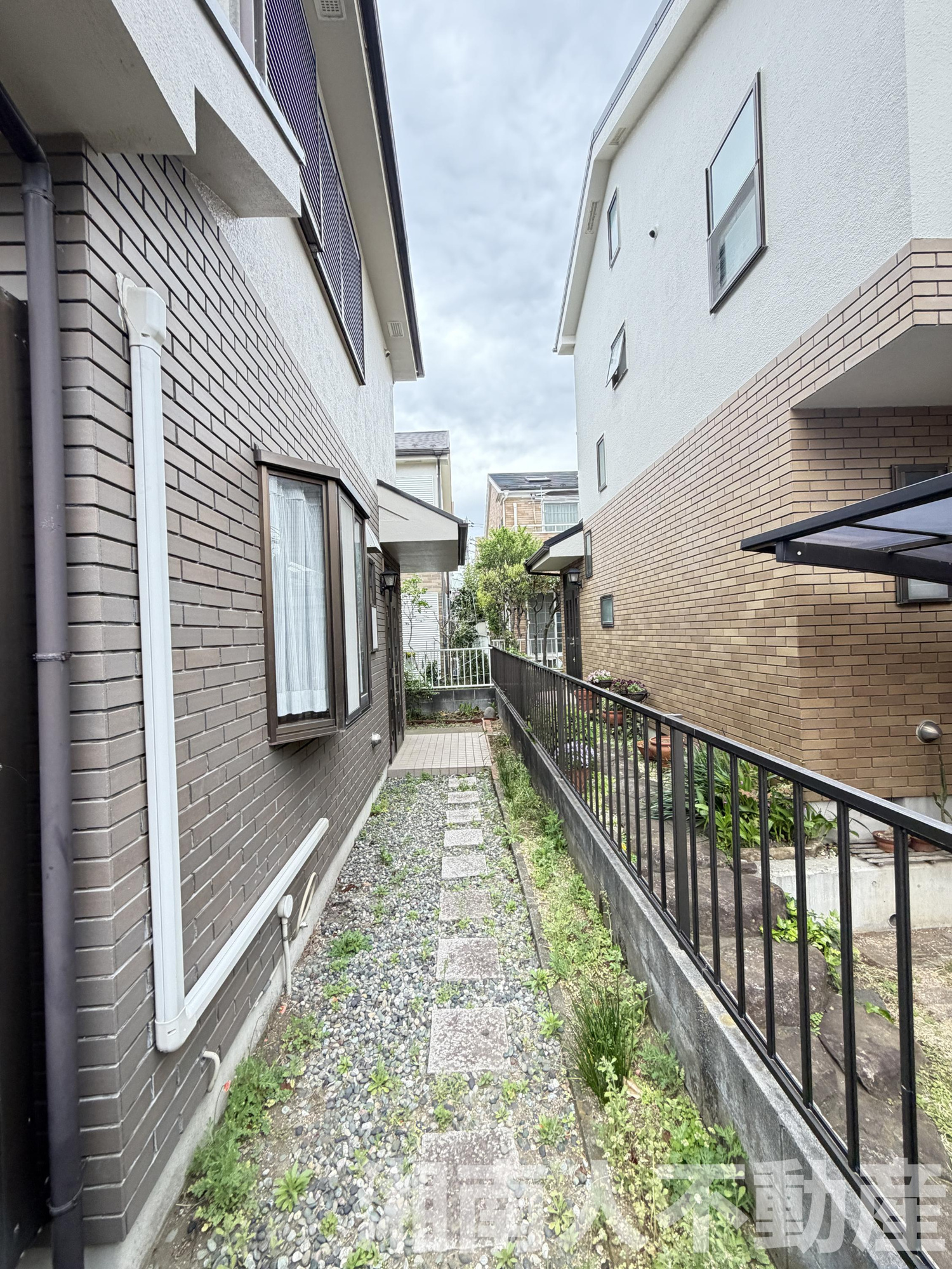 藤沢市鵠沼桜が岡２丁目戸建ての庭|たまにはお庭で休日を過ごしてみるのもよいかもしれません