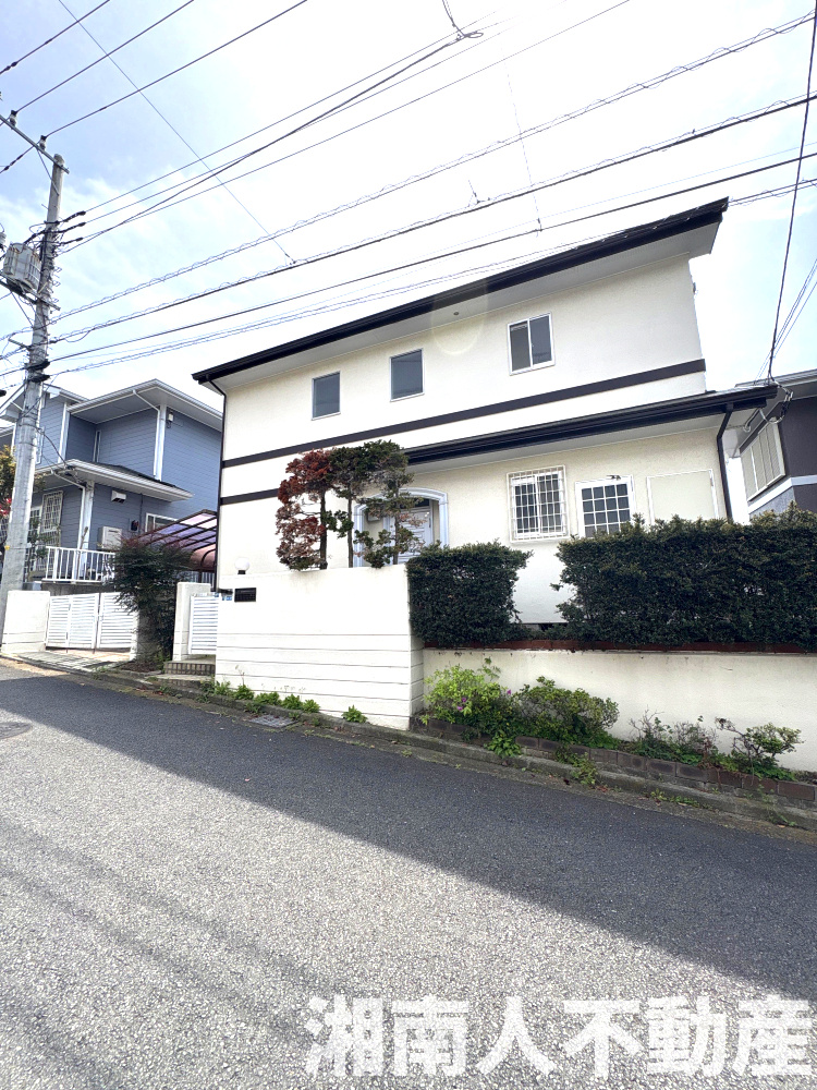 平塚市日向岡1丁目　中古一戸建ての外観|きれいな外観です