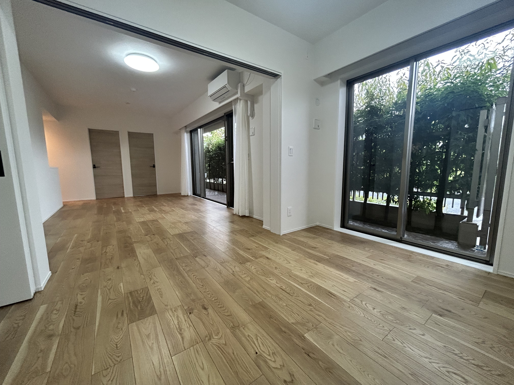 D'クラディアひばりヶ丘RESIDENCEの洋室|LDと隣接しております洋室は3枚引き戸ですので、さらに広く、快適に生活ができます！