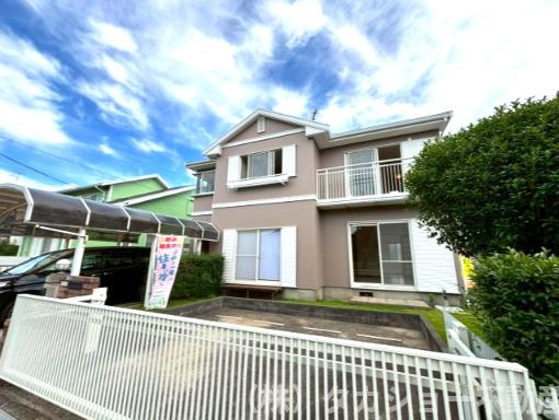 木更津市八幡台6丁目　中古戸建の外観|南側が道路、その先は公園ですので抜けてます!
