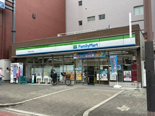 ネオハイツ南堀江の周辺|ファミリーマート南堀江四丁目店徒歩約4分