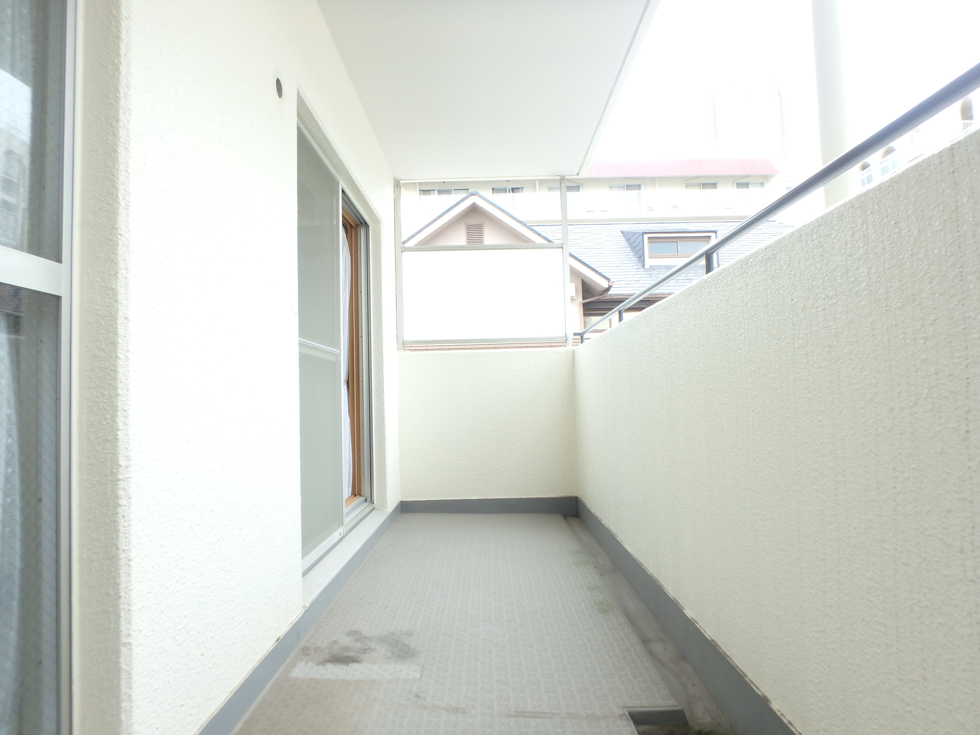 ファミール芦屋伊勢町のバルコニー|東面バルコニー