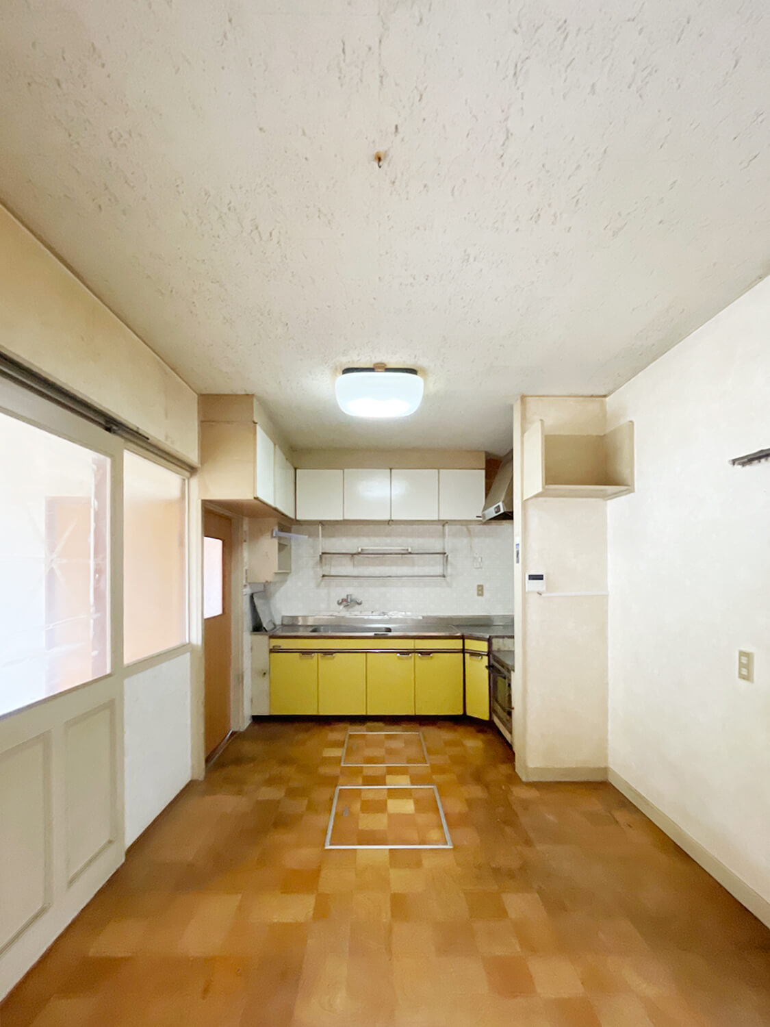菅の台7丁目中古戸建の居間・リビング|DK約9帖