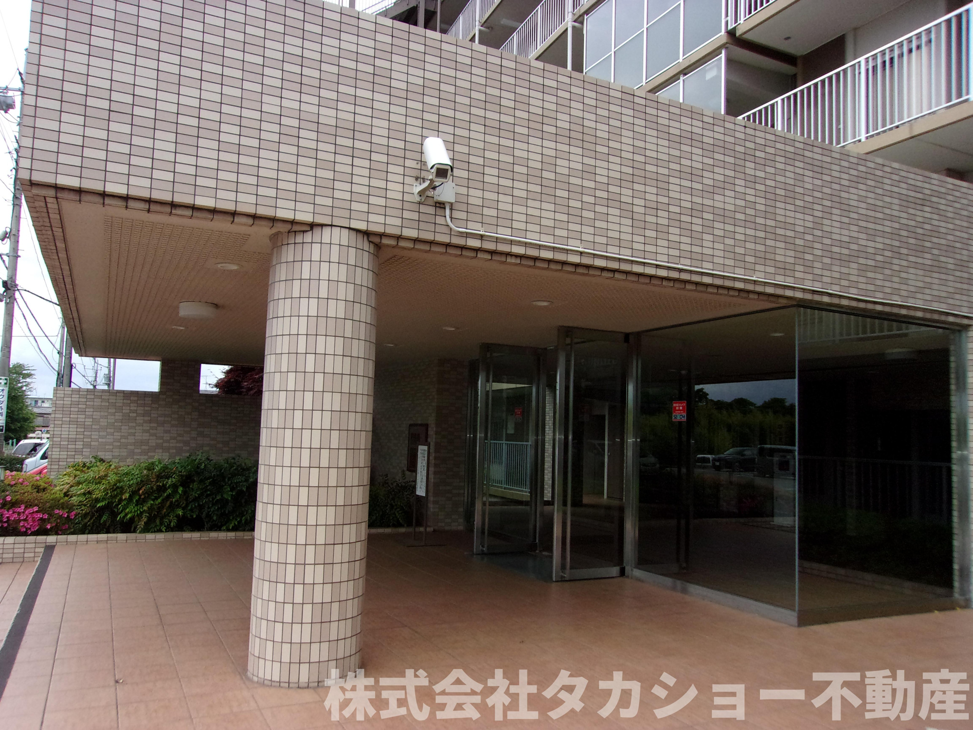 ダイアパレス千葉たつみ台のエントランス