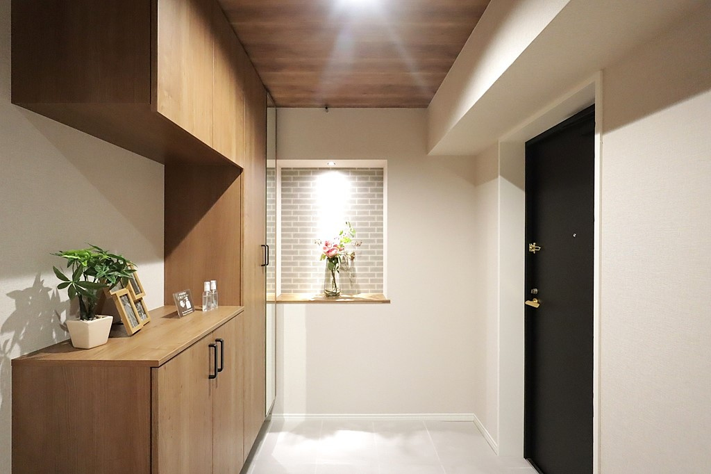 フォルム曽根の玄関