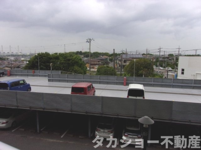 ダイアパレス千葉青葉台ノースアベニューの駐車場|車をお持ちの方に嬉しい駐車場付きの物件です