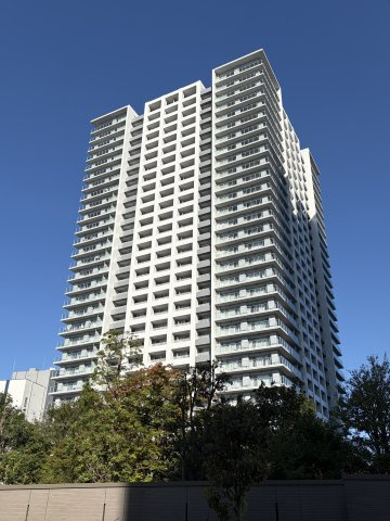 グランドミッドタワーズ大宮フォレストタワーの外観