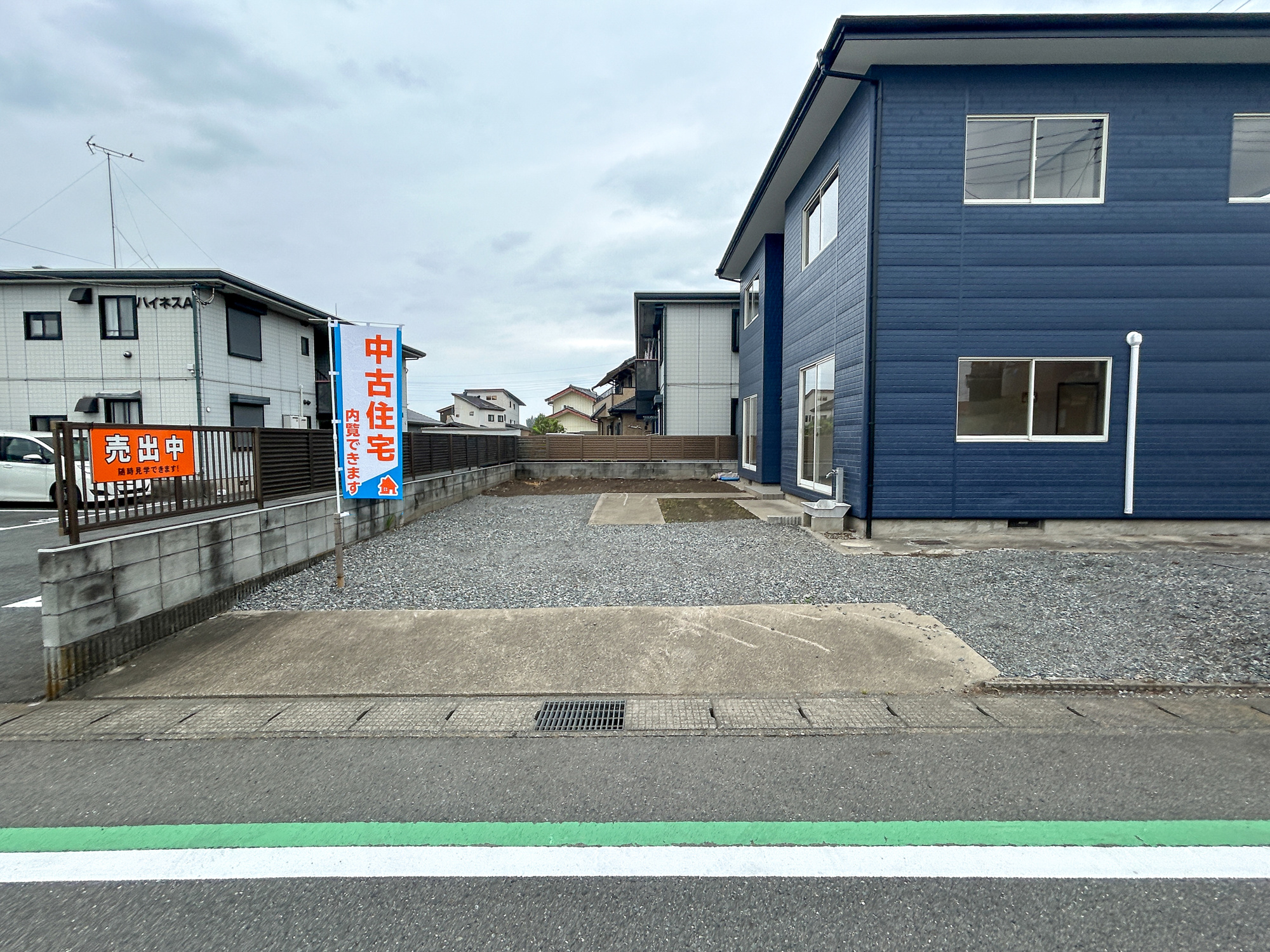 前橋市二之宮町　　　中古物件の駐車場|砂利が施工してあるのでお庭のお手入れ不要です♪
