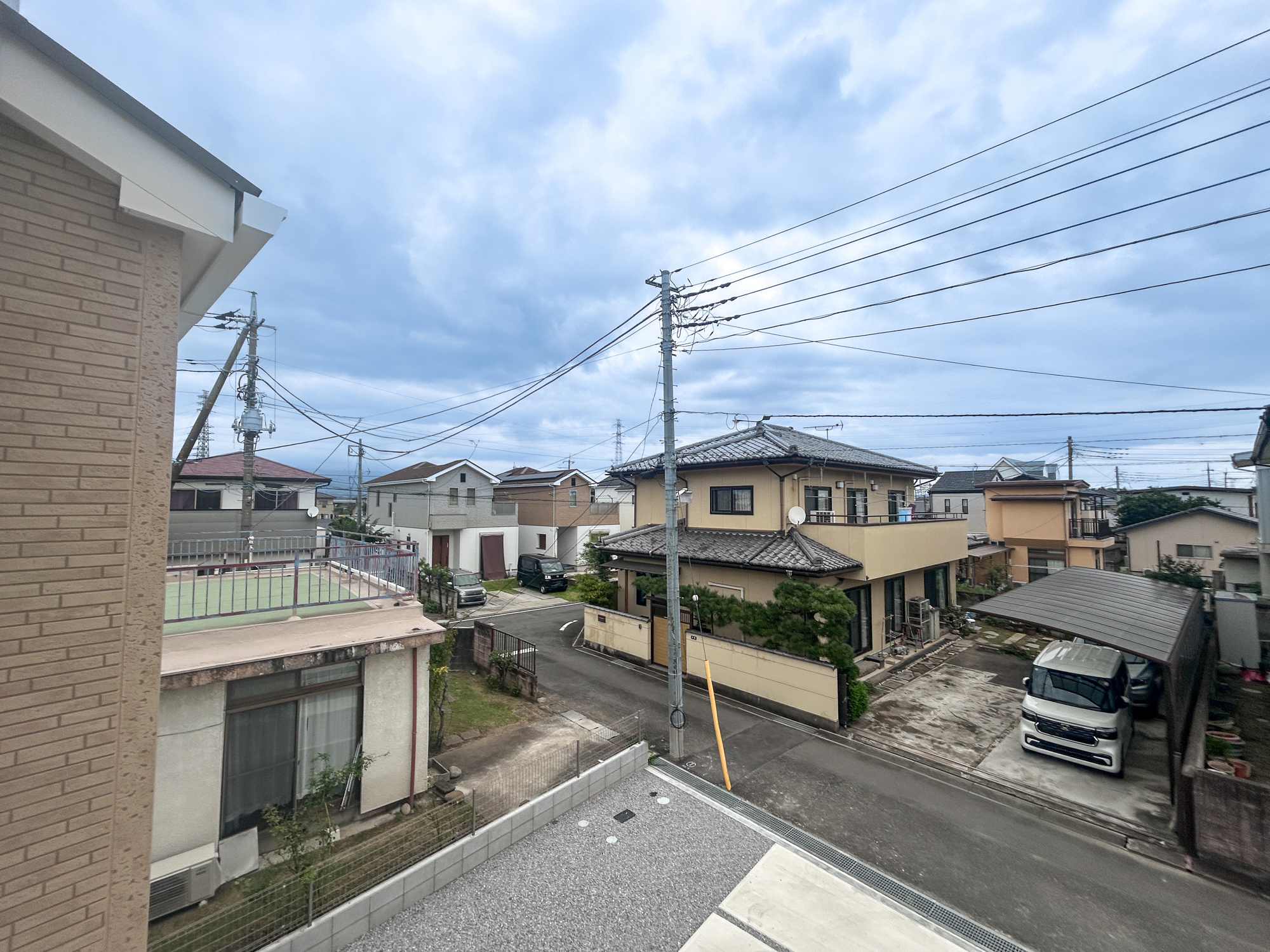 前橋市駒形町3期　新築住宅全1棟の展望|低層の一戸建てを中心とした街並みが整然と続き、周辺は高い建物が建っていないので、採光や開放性に恵まれ、空が広く緑の多い閑静な趣を感じる環境です。