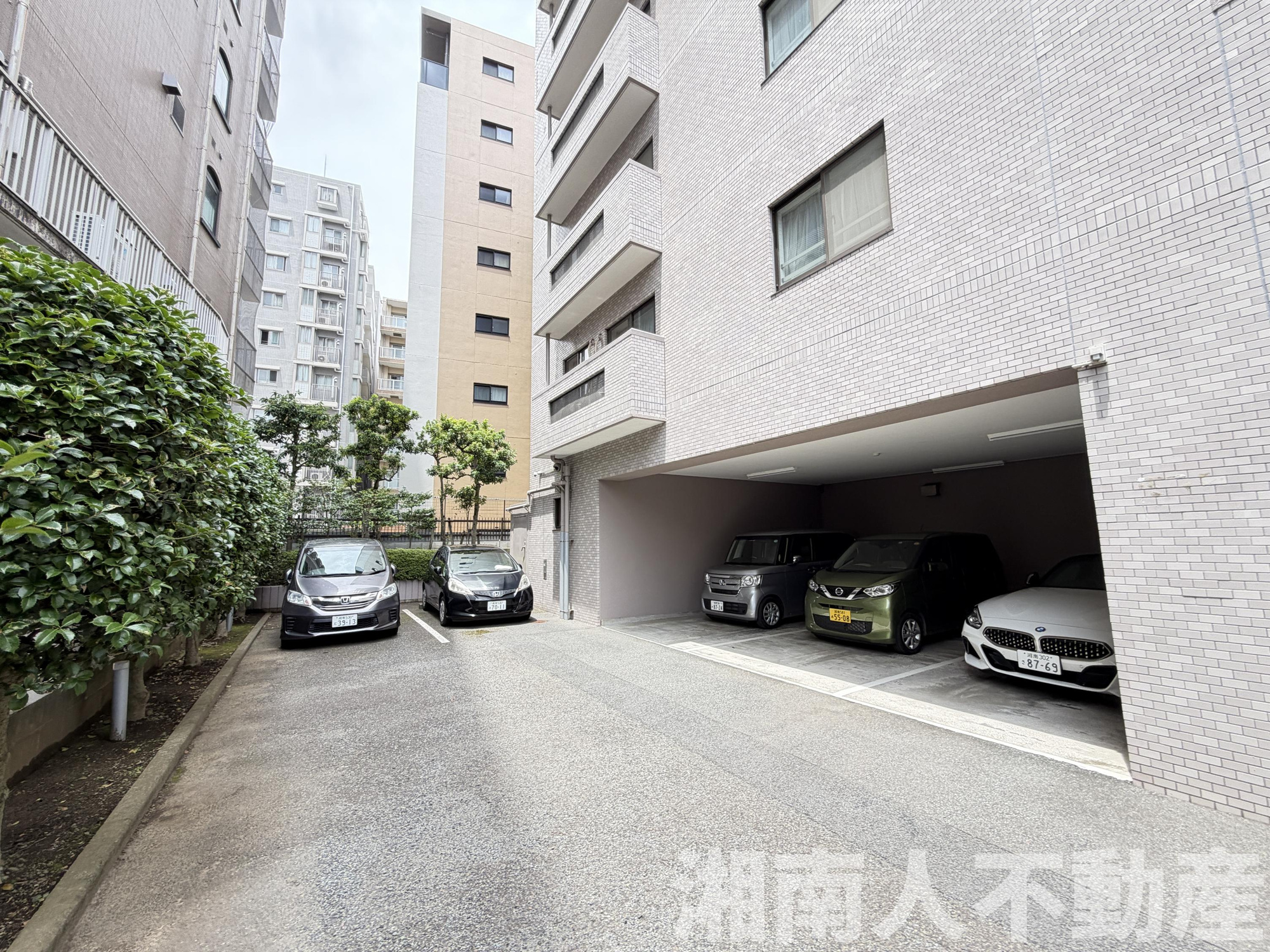 グランドベイス南藤沢の駐車場|駐車場に車を止められます