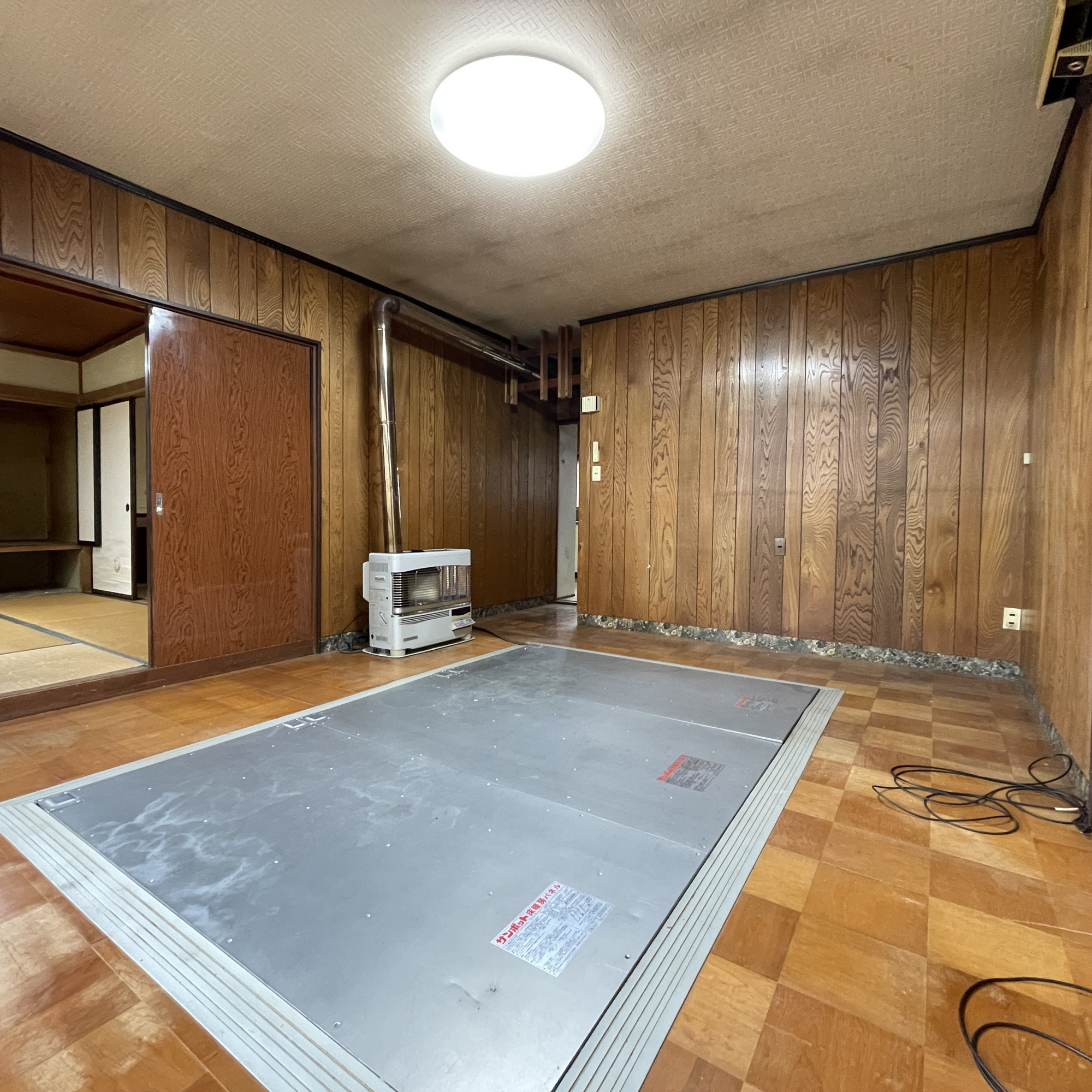 登別市富士町5丁目25-4　中古住宅の居間・リビング