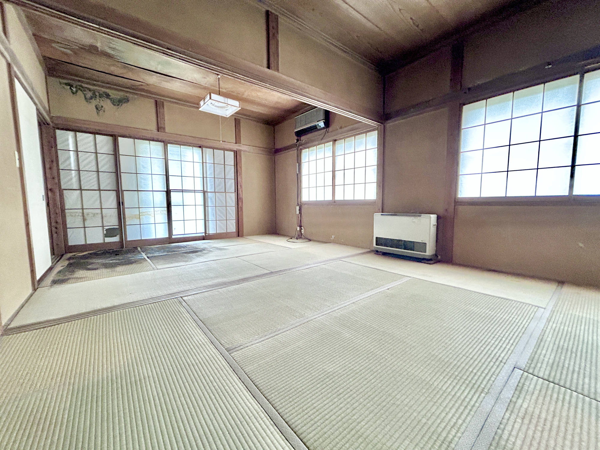 前橋市ぬで島町　中古戸建の和室|畳があることにより客間や落ち着いた空間になります。
