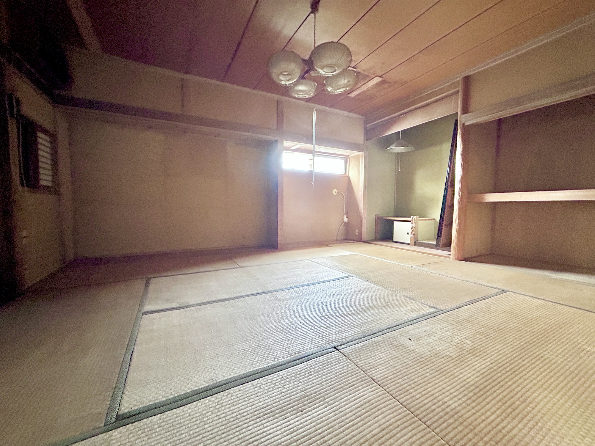 前橋市ぬで島町　中古戸建の和室|２階居室♪広々10帖で快適です♪