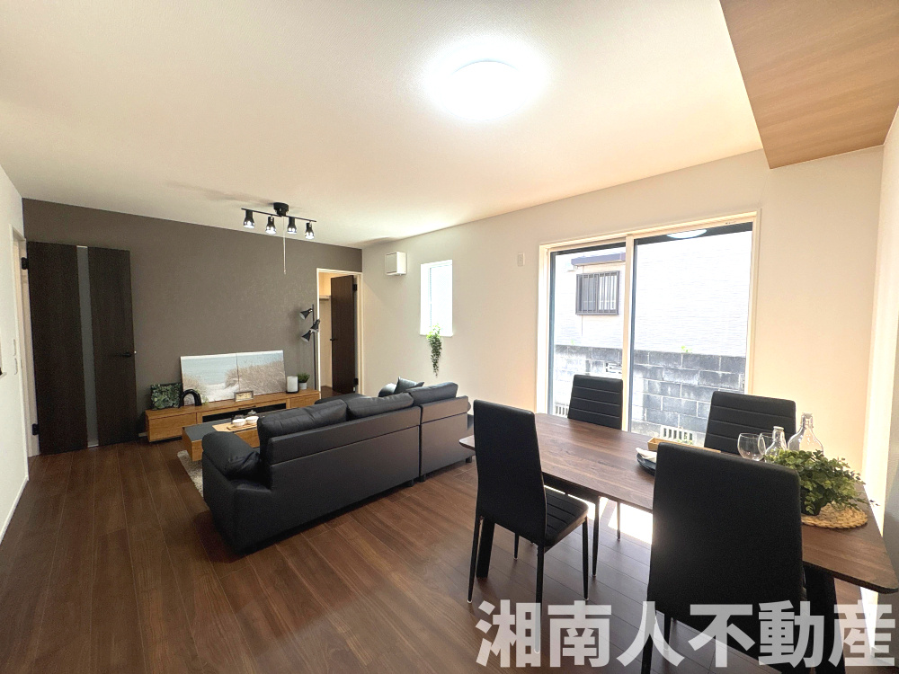 平塚市山下1丁目　新築戸建　全2棟の居間・リビング|使いやすい居間です