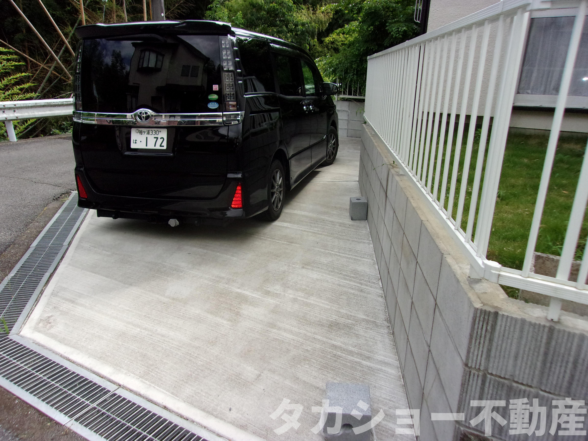 市原市瀬又　中古戸建の駐車場