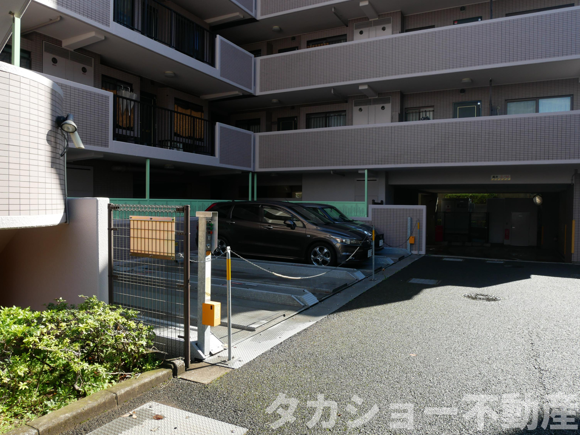 ハイホーム稲毛チェリーヒルズの駐車場
