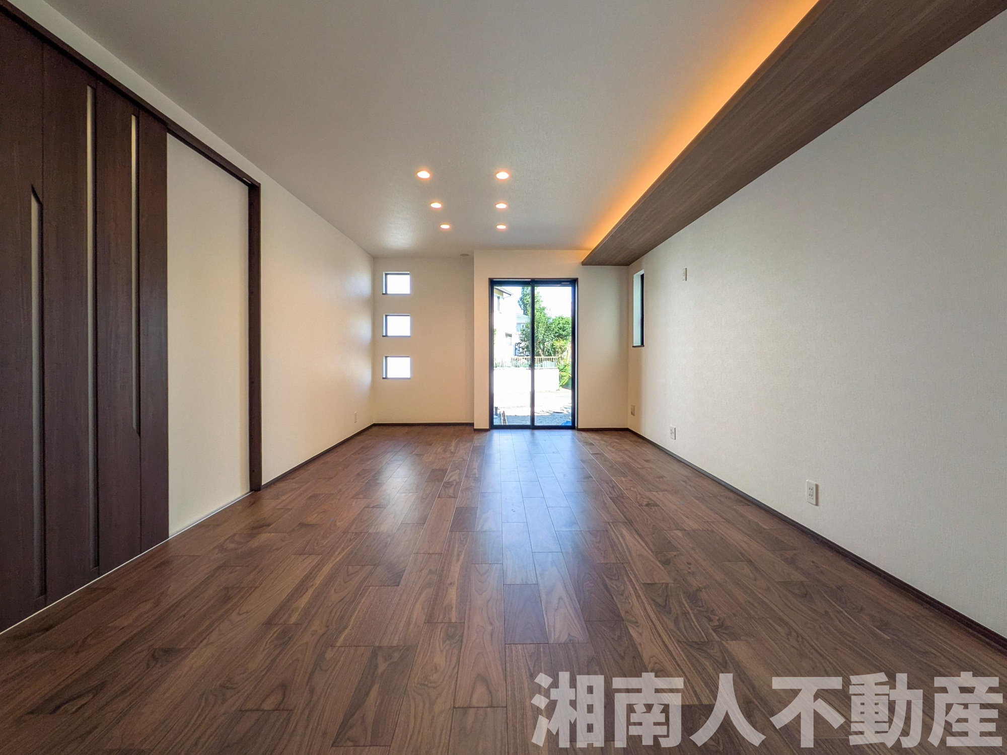藤沢市辻堂元町２丁目新築戸建て　A号棟の居間・リビング