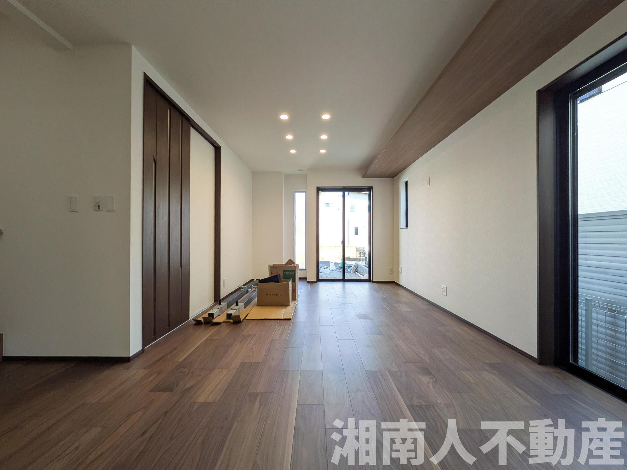 藤沢市辻堂元町２丁目新築戸建て　B号棟の居間・リビング