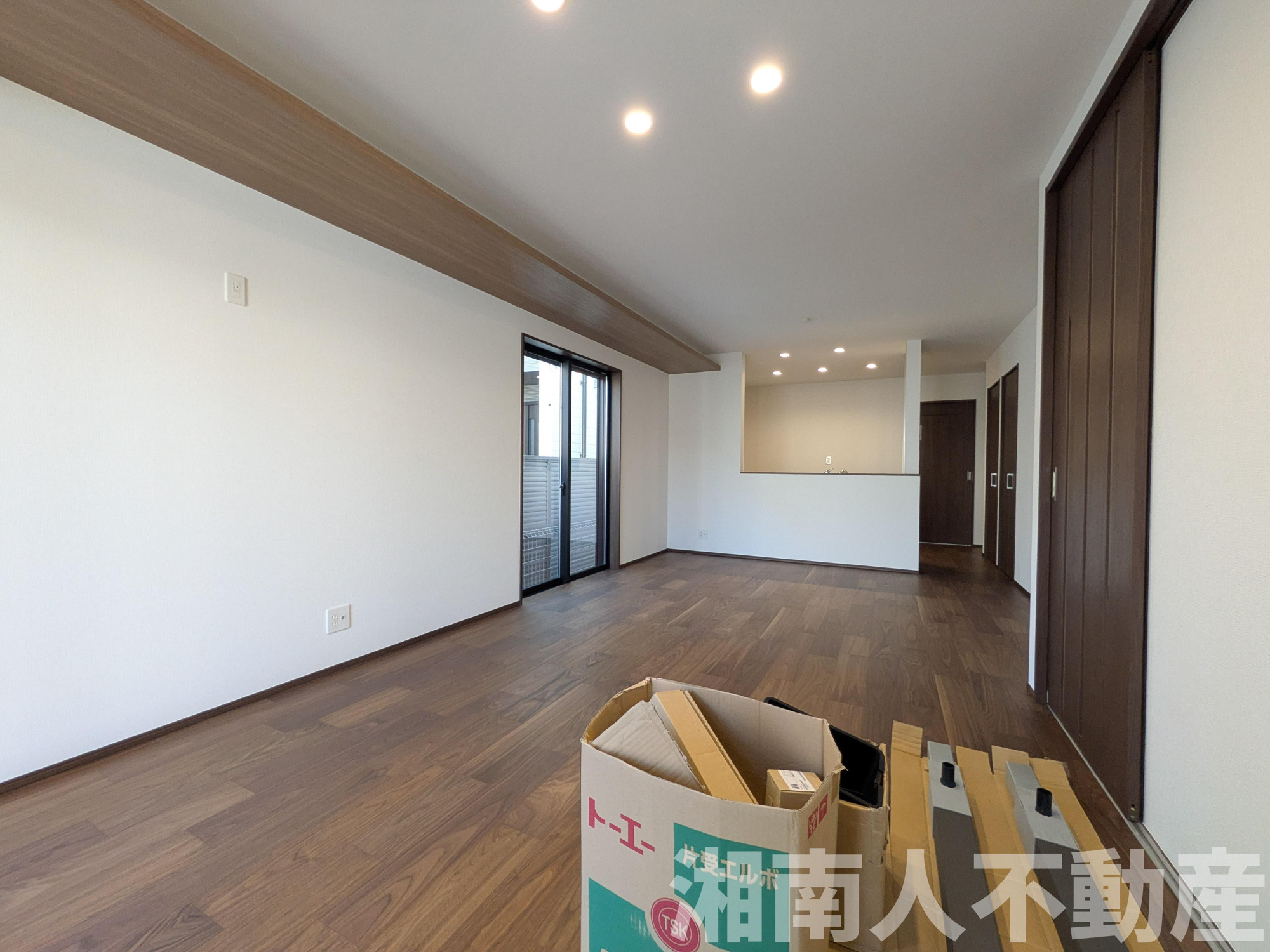 藤沢市辻堂元町２丁目新築戸建て　B号棟の居間・リビング