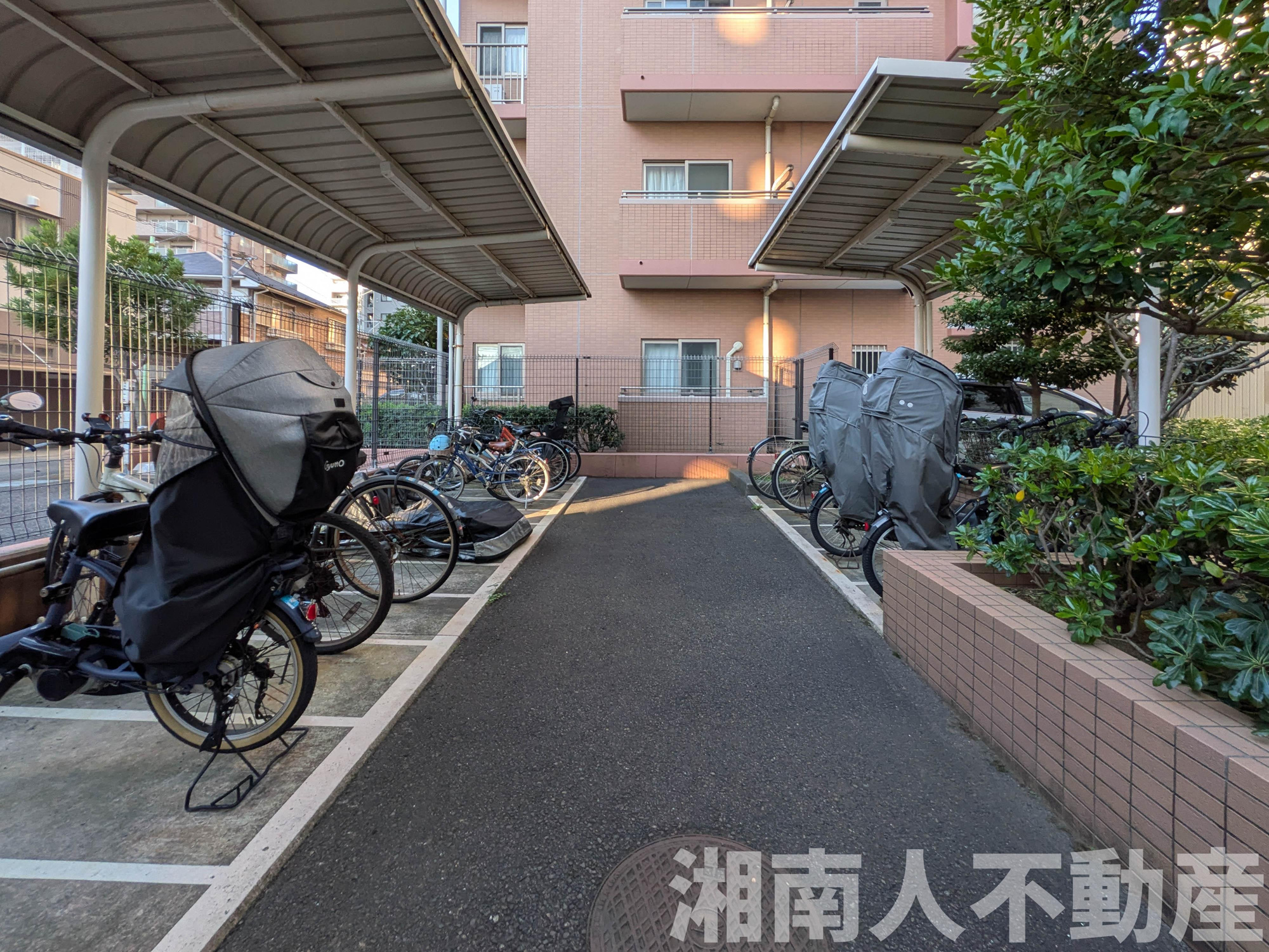 ザ・フロント湘南藤沢の駐輪場