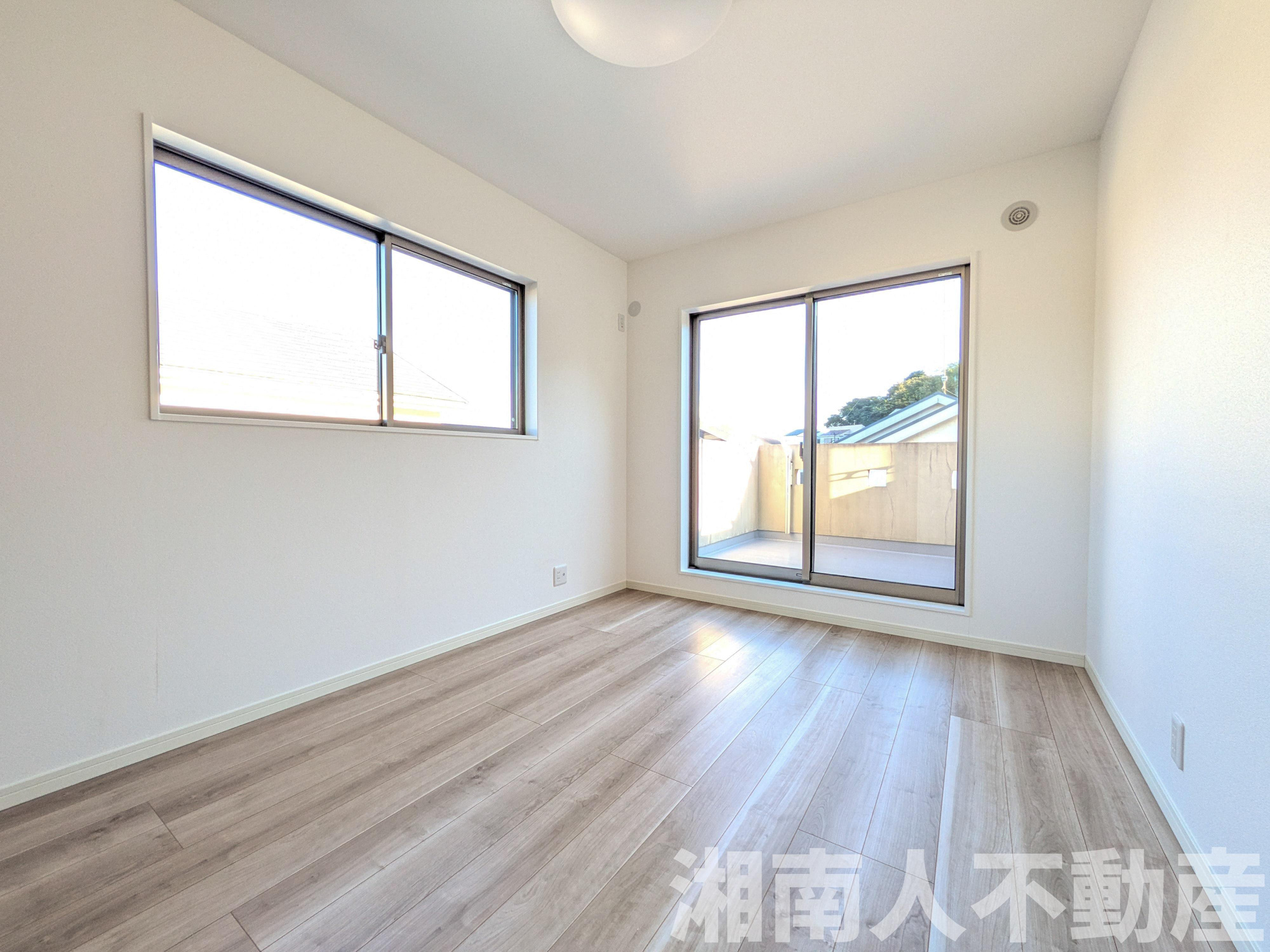 藤沢市白旗4丁目　リフォーム戸建の洋室|個人の部屋や寝室として使える洋室です