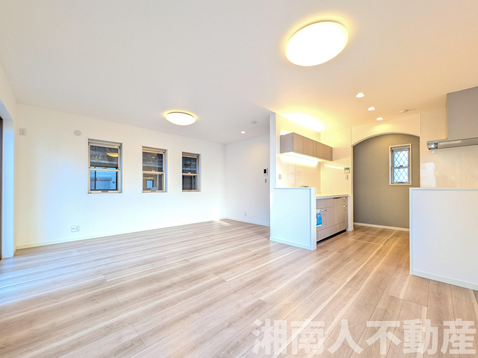 藤沢市白旗4丁目　リフォーム戸建の居間・リビング|おしゃれな居間です