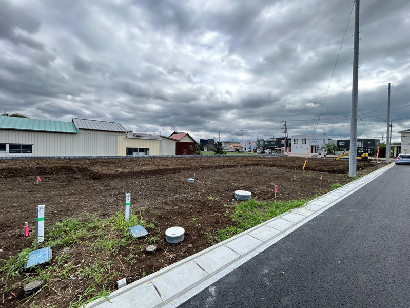 6号棟　前面道路含む現地写真（2026/09/05撮影）