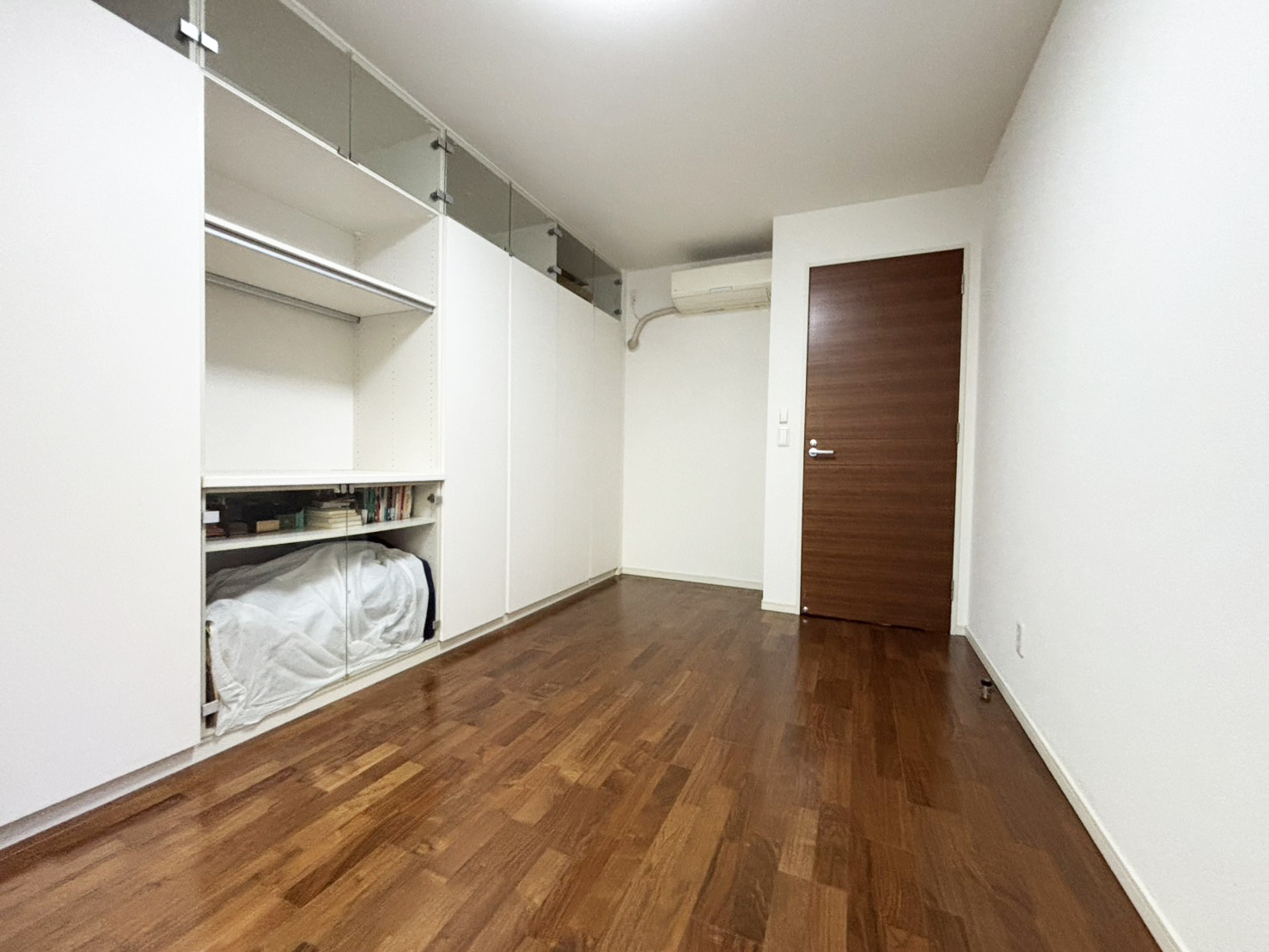 ロジュマン住吉山手の洋室