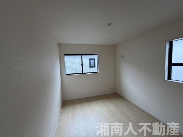逗子市池子２丁目２８３－９１新築戸建ての洋室|きれいな洋室です
