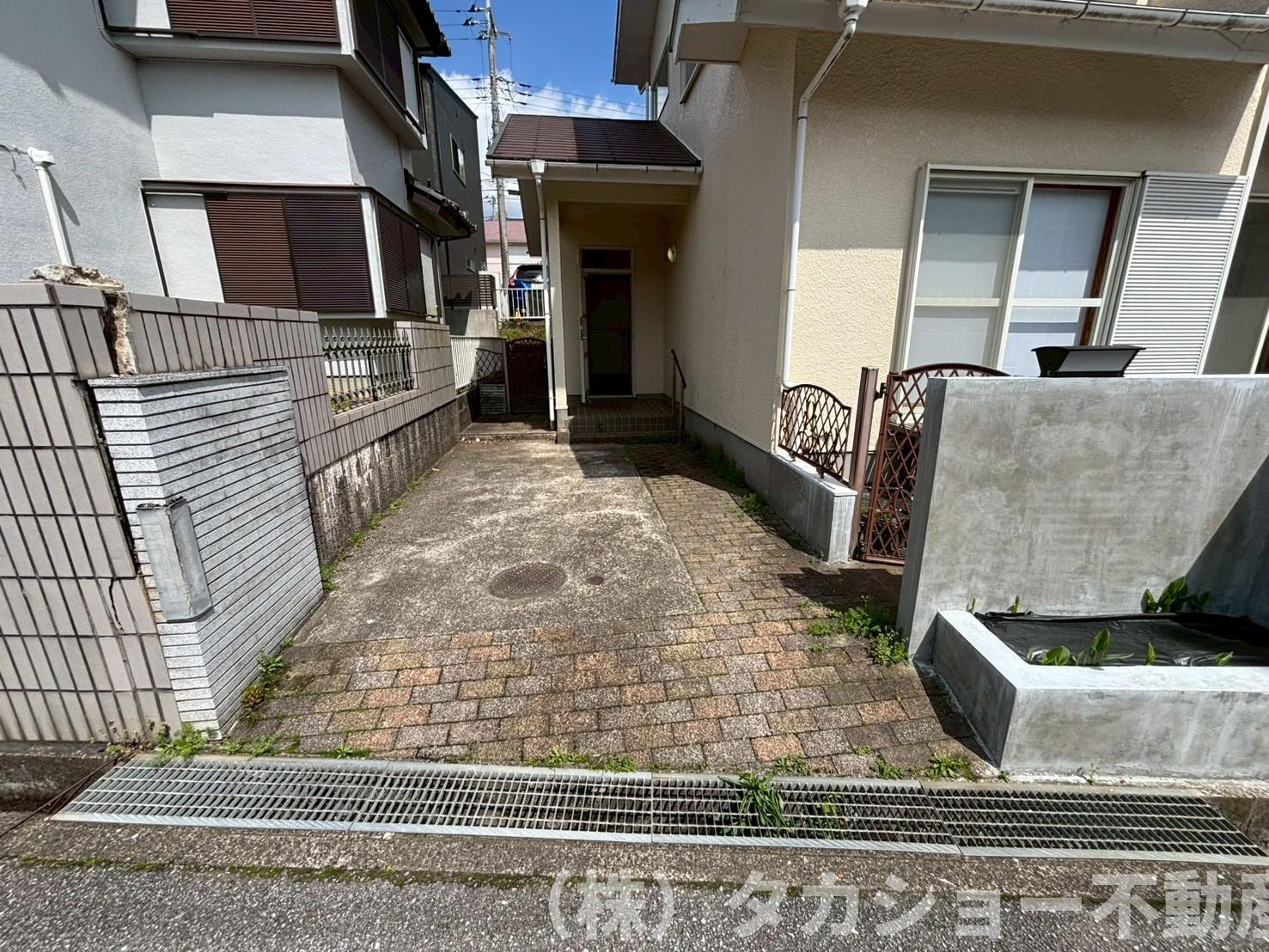袖ケ浦市のぞみ野　中古戸建の駐車場