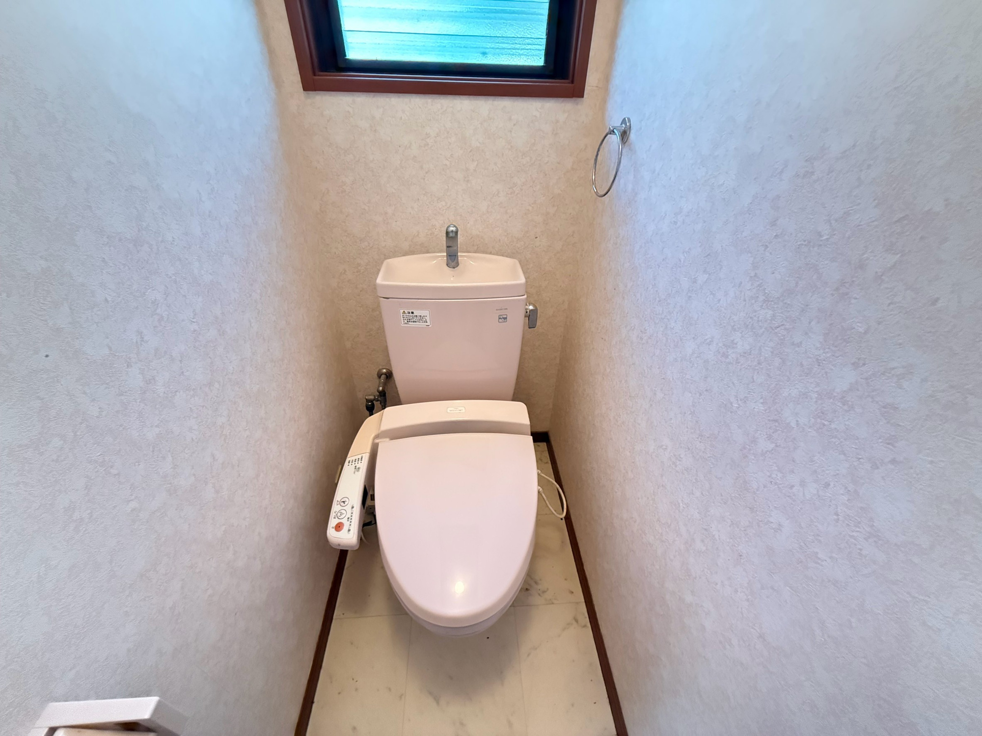 上賀茂岡本町戸建のトイレ