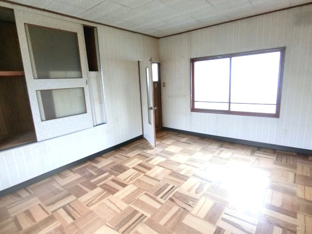 登別市栄町3丁目13-26　中古住宅の洋室