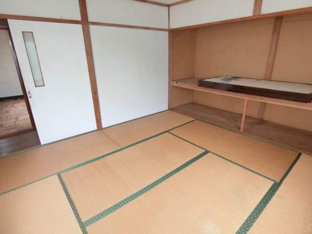 登別市栄町3丁目13-26　中古住宅の和室