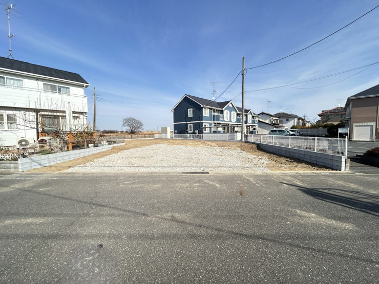 南羽生1丁目（全1区画）：現地風景　駐車スペースは4台可！急な来客にも困りません
敷地面積334.52㎡（101.19坪） 車4台可能です