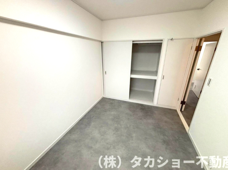 コープ桜木町の洋室