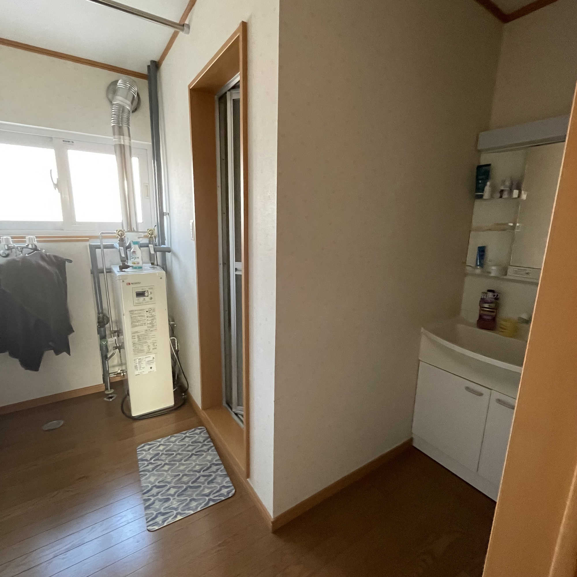 登別市新生町2丁目23-11　店舗付住宅の脱衣所