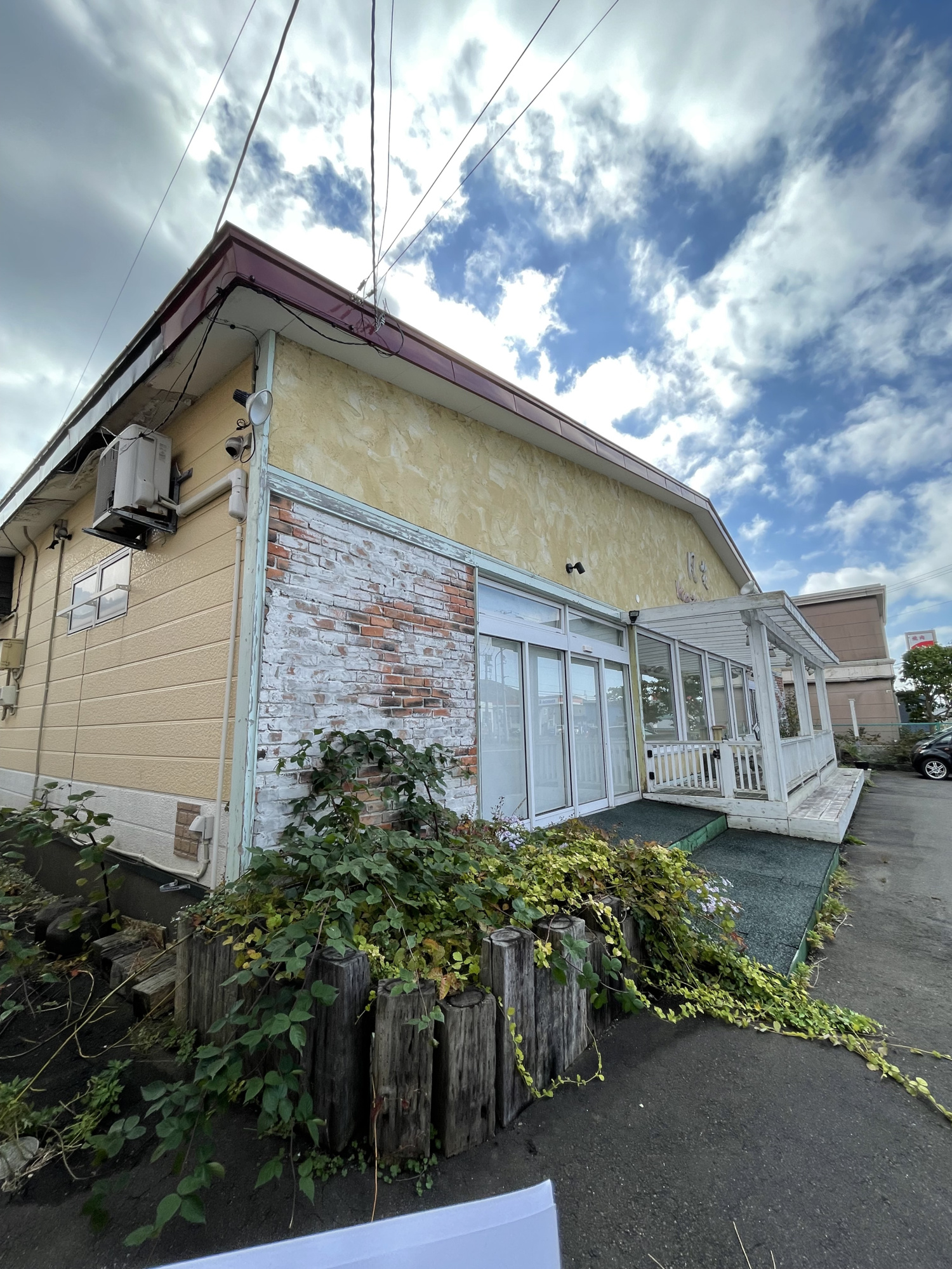 登別市新生町2丁目23-11　店舗付住宅の外観パース