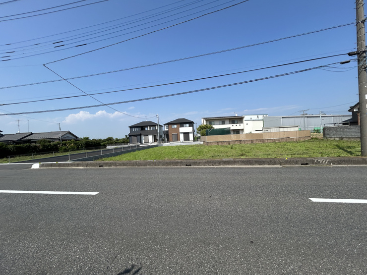 前面道路含む現地写真です！