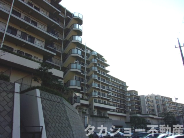 ライオンズマンション蘇我・青葉の森公園二番館の外観