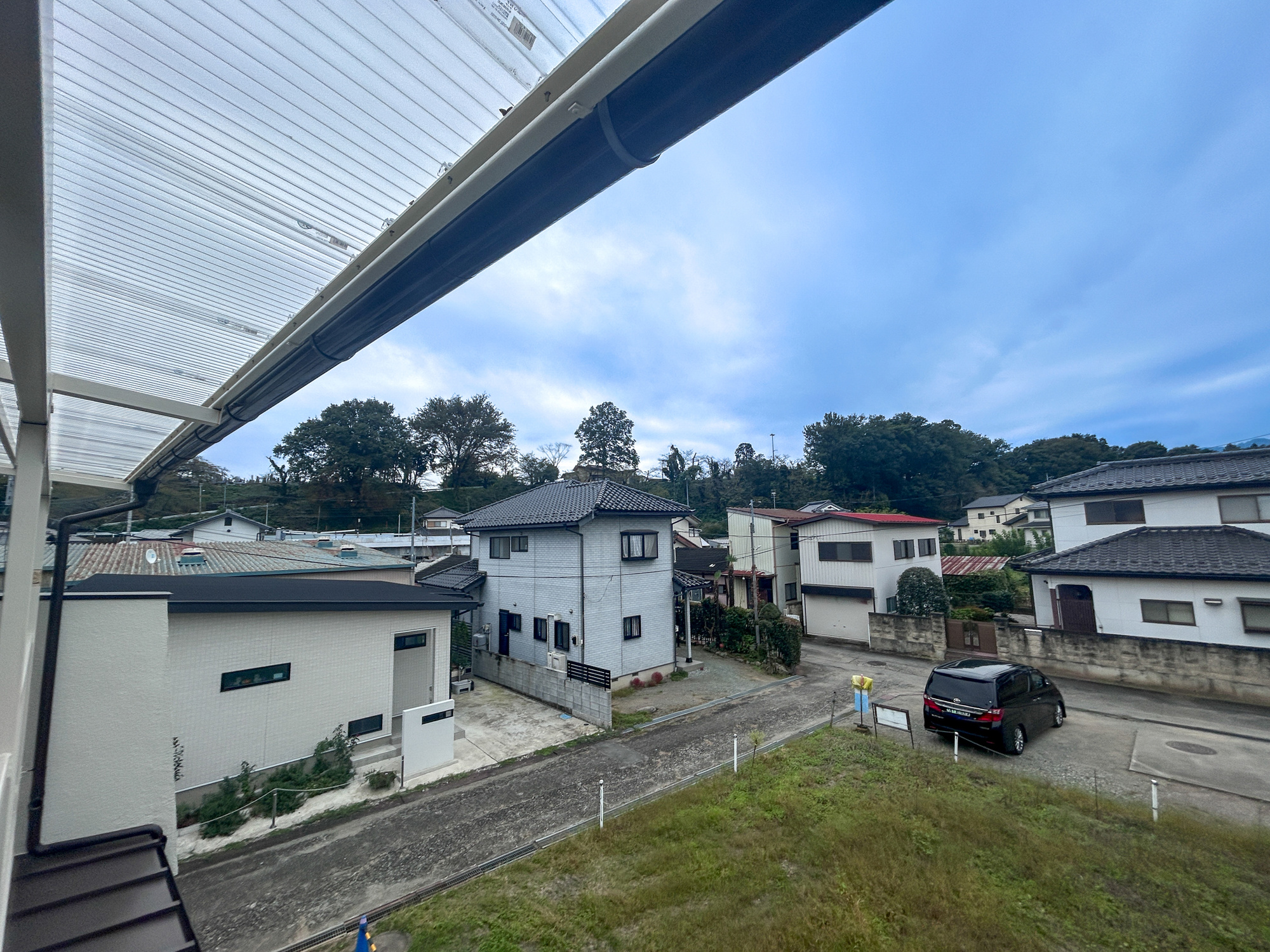 高崎市吉井町吉井川3期　中古住宅の展望|低層の一戸建てを中心とした街並みが整然と続き、周辺は高い建物が建っていないので、採光や開放性に恵まれ、空が広く緑の多い閑静な趣を感じる環境です。