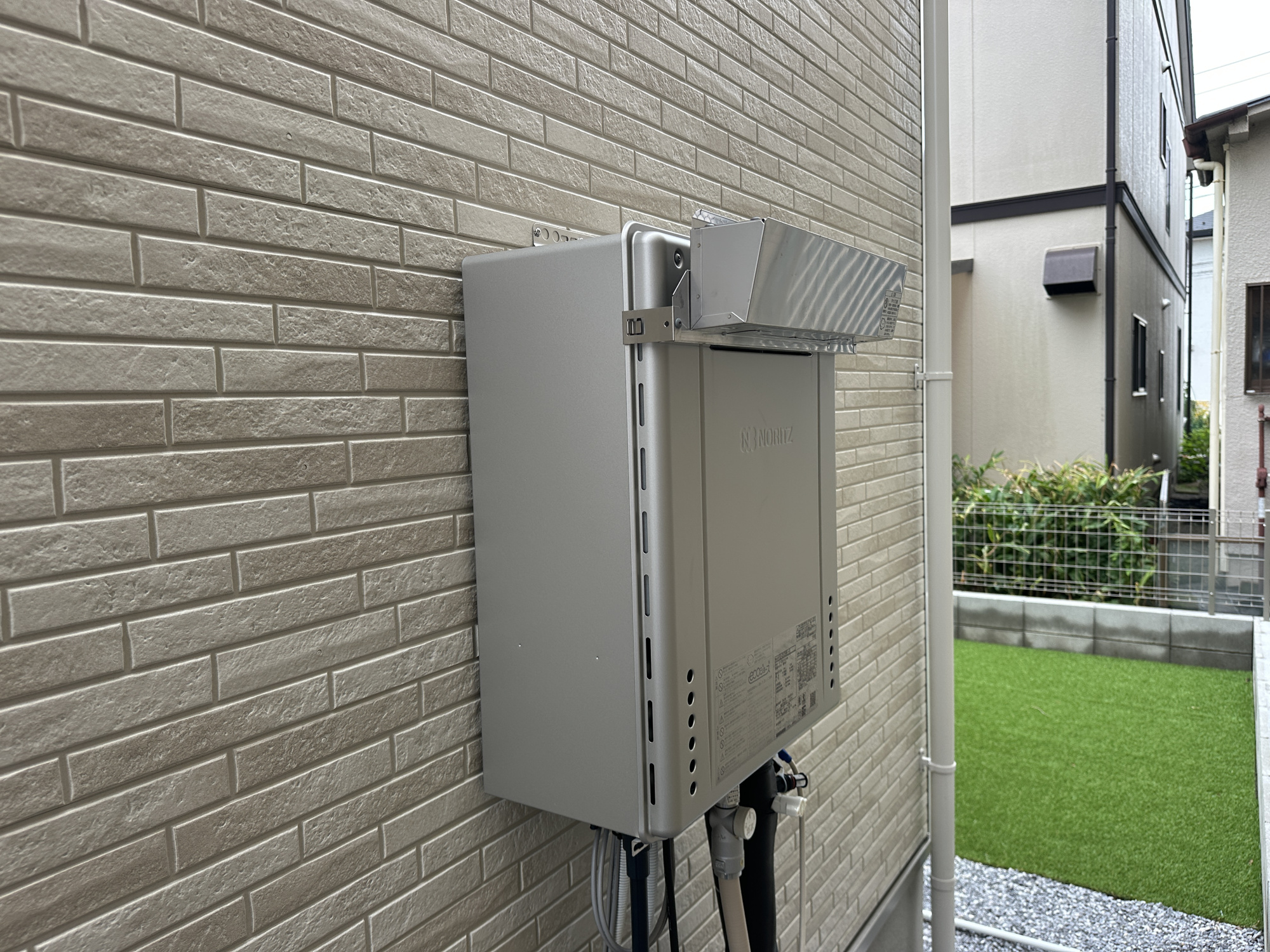 宇都宮市八千代２丁目　新築住宅全１棟の発電・温水設備|月々のガス代が優しい高効率給湯器♪