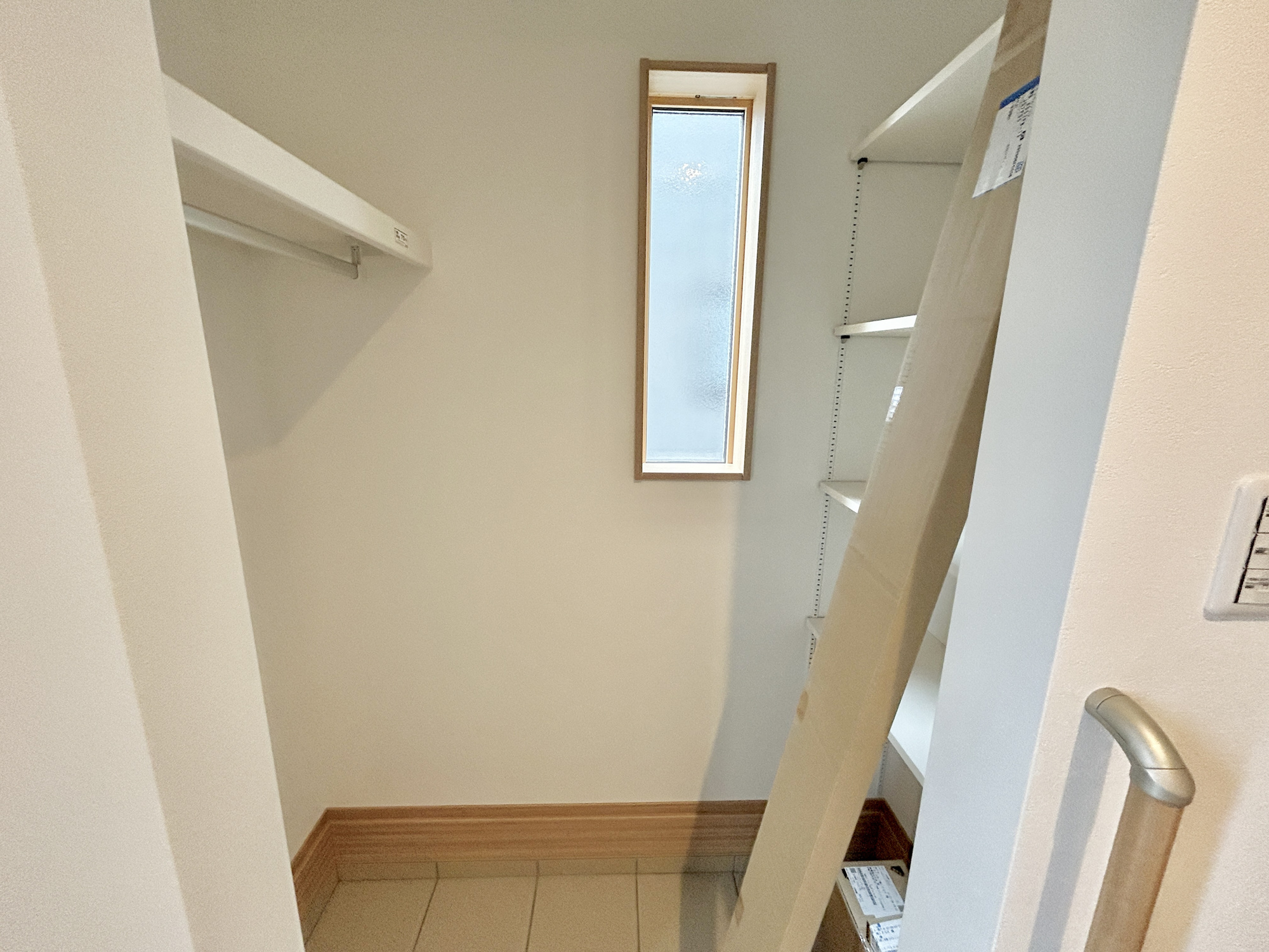 前橋市箱田町第9期　新築住宅全7棟の収納|SICがあるので、ベビーカーなど収納でき、いつも玄関がスッキリして気持ちいいですね！