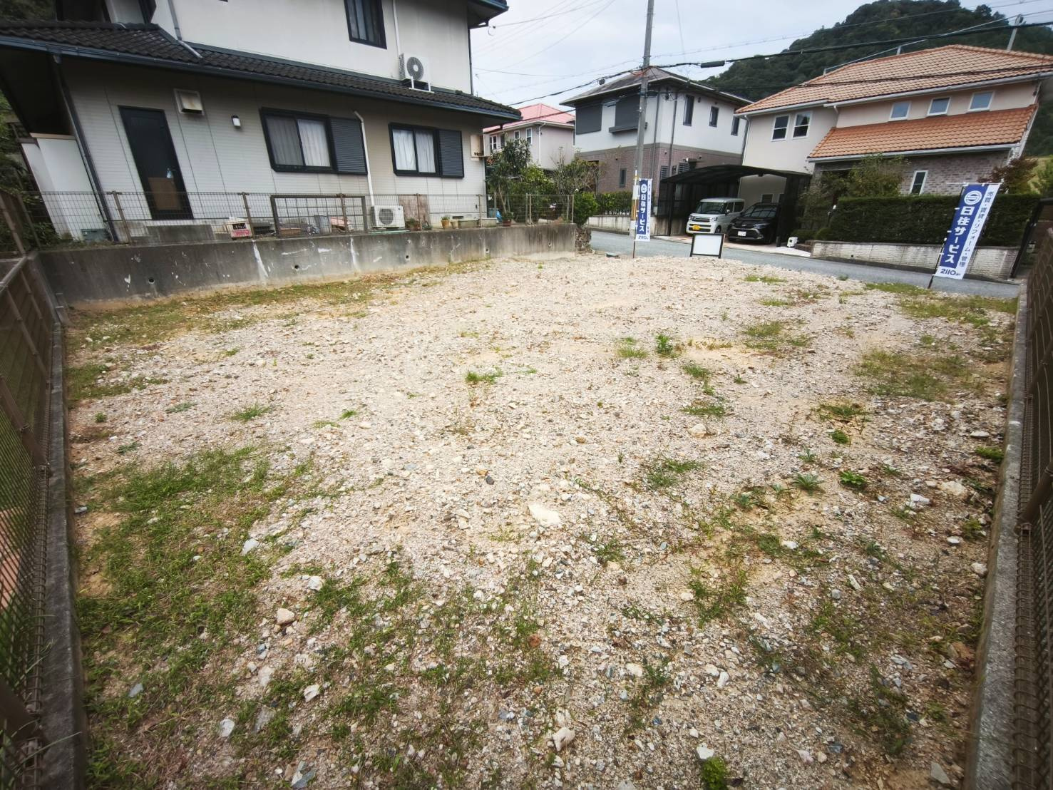 川西市南野坂１丁目　売土地の外観|南側向きなので陽当たり良好です